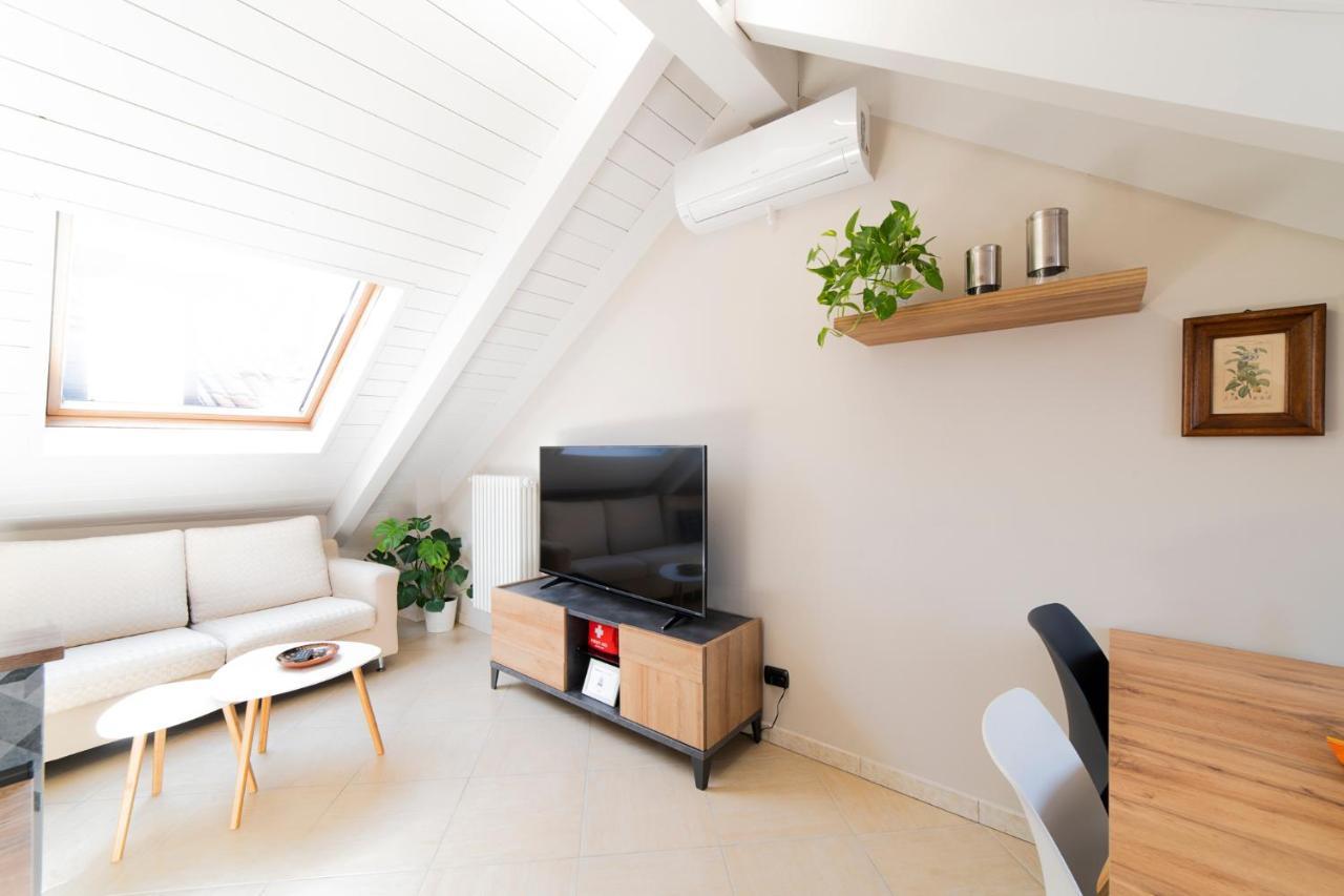 To-Housing3, Luce E Relax Al Centro Di Torino Appartement Buitenkant foto